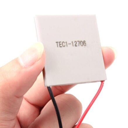 Термоэлектрический охладитель Пельтье TEC1-12706 12В 6А 40 х 40 мм